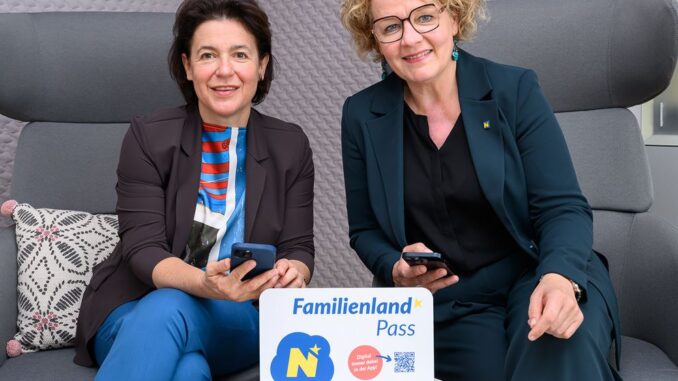 Familien-Landesrätin Christiane Teschl-Hofmeister und Barbara Trettler, Geschäftsführerin der Familienland Niederösterreich GmbH. © NLK Burchhart